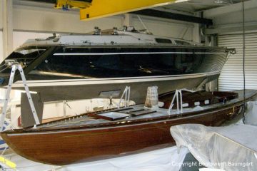 Comfortina 38 Segelyacht in der Werfthalle der Bootswerft Baumgart in Dortmund