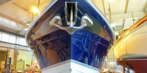 Formula 40 PC Motoryacht in der Wertfhalle der Bootswerft Baumgart in Dortmund
