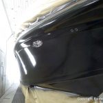 Bootslackierung einer Formula 40 PC Motoryacht mit Effecktlack in der Lackierkabine der Bootswerft Baumgart in Dortmund