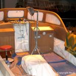 Lackiervorbereitungen im Cockpit der Rapsody 29 in der Werfthalle der Bootswerft Baumgart in Dortmund