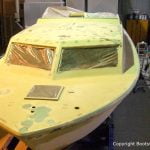 Chris Craft MX 25 Motoryacht beim Refit in der Werfthalle der Bootswerft Baumgart in Dortmund