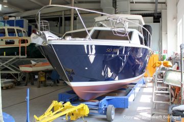 Refit einer Chris Craft MX 25 Motoryacht