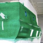 Bootslackierung beim Refit einer St. Jozef Vlet Motoryacht in der Lackierkabine der Bootswerft Baumgart in Dortmund