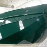 Bootslackierung beim Refit einer St. Jozef Vlet Motoryacht in der Lackierkabine der Bootswerft Baumgart in Dortmund