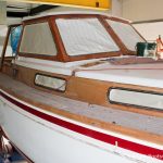 Deck einer Vilm 106 beim Refit in der Werfthalle der Bootserft Baumgart in Dortmund