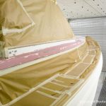 Refit einer Vilm 106 in der Lackierkabine der Bootswerft Baumgart in Dortmund