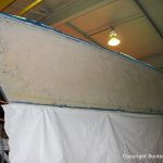 Lackiervorbereitungen an einer Comfortina 38 in der Werfthalle der Bootswerft Baumgart in Dortmund