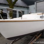 Jaguar 22 Segelkajütboot nach durchgeführter Reparatur auf dem Werftgelände der Bootswerft Baumgart in Dortmund