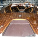 Restauration eines Boesch Junior Motorboots in der Werfthalle der Bootswerft Baumgart in Dortmund
