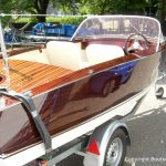 Boesch Junior Motorboot nach der Restauration auf dem Werftgelände der Bootswerft Baumgart in Dortmund