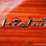 Riva Ariston verchromter Schriftzug auf Holz nach durchgeführter Restauration der Bootswerft Baumgart in Dortmund