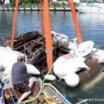 Heben einer Riva Super Aquarama durch die Bootswerft Baumgart